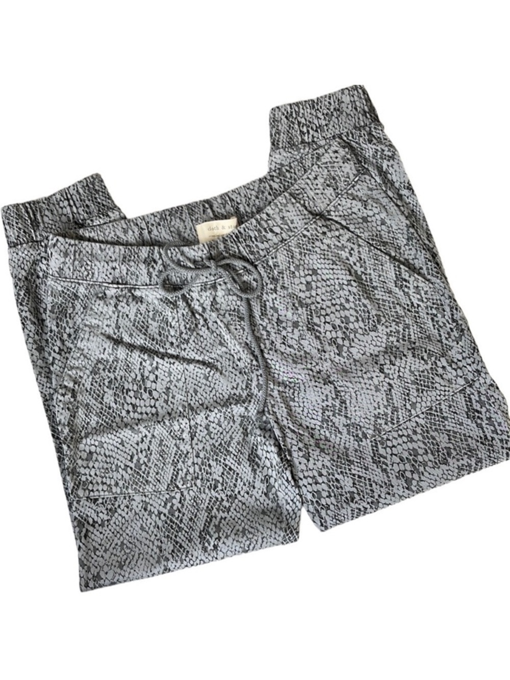 NWOT Cloth & Stone Animal Print Joggers